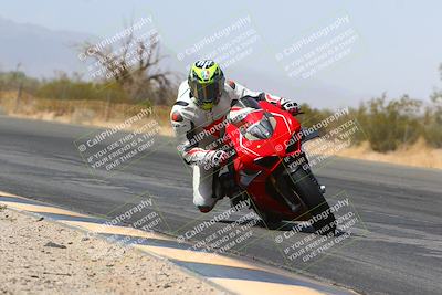 media/Mar-28-2022-Superbike Trackdays (Mon) [[b8603d0f67]]/Open Track Time/Turn 3 Inside/